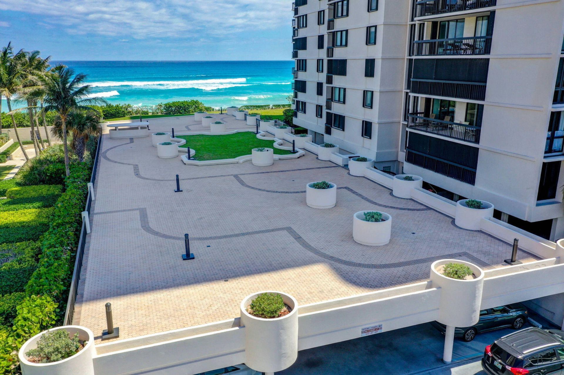 5380 N Ocean Drive, Unit 19F, Singer Island, FL 33404 Photo