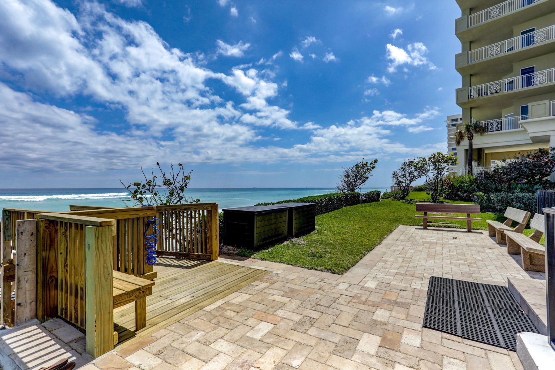 5380 N Ocean Drive, Unit 19F, Singer Island, FL 33404 Photo