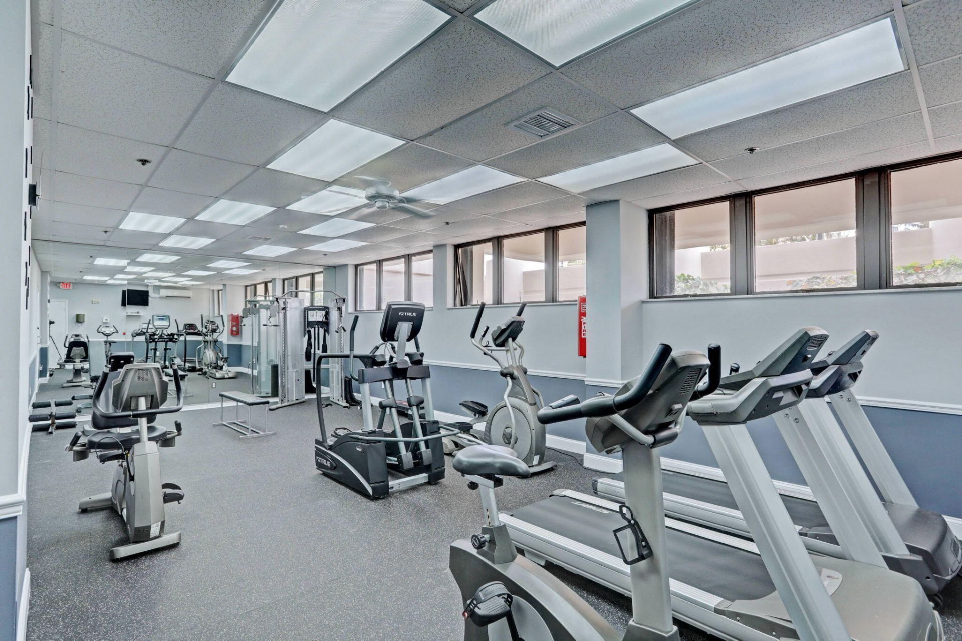 5380 N Ocean Drive, Unit 19F, Singer Island, FL 33404 Photo