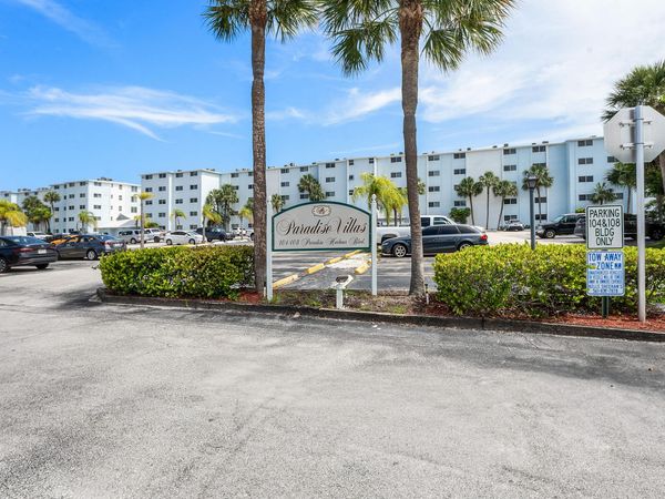 108 Paradise Harbour Boulevard, Unit 107, North Palm Beach, FL 33408