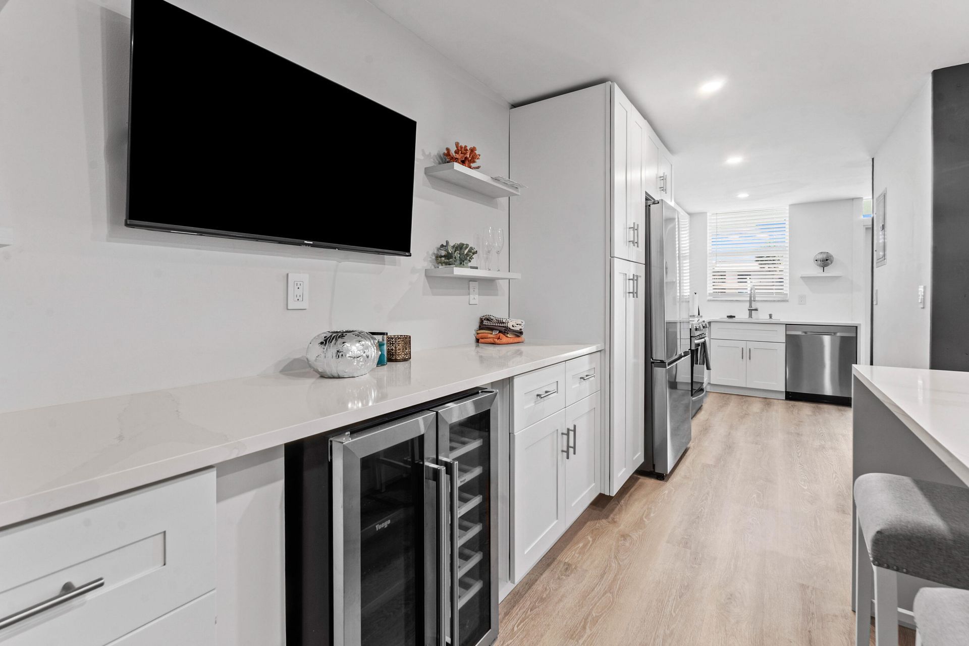 108 Paradise Harbour Boulevard, Unit 107, North Palm Beach, FL 33408 Photo