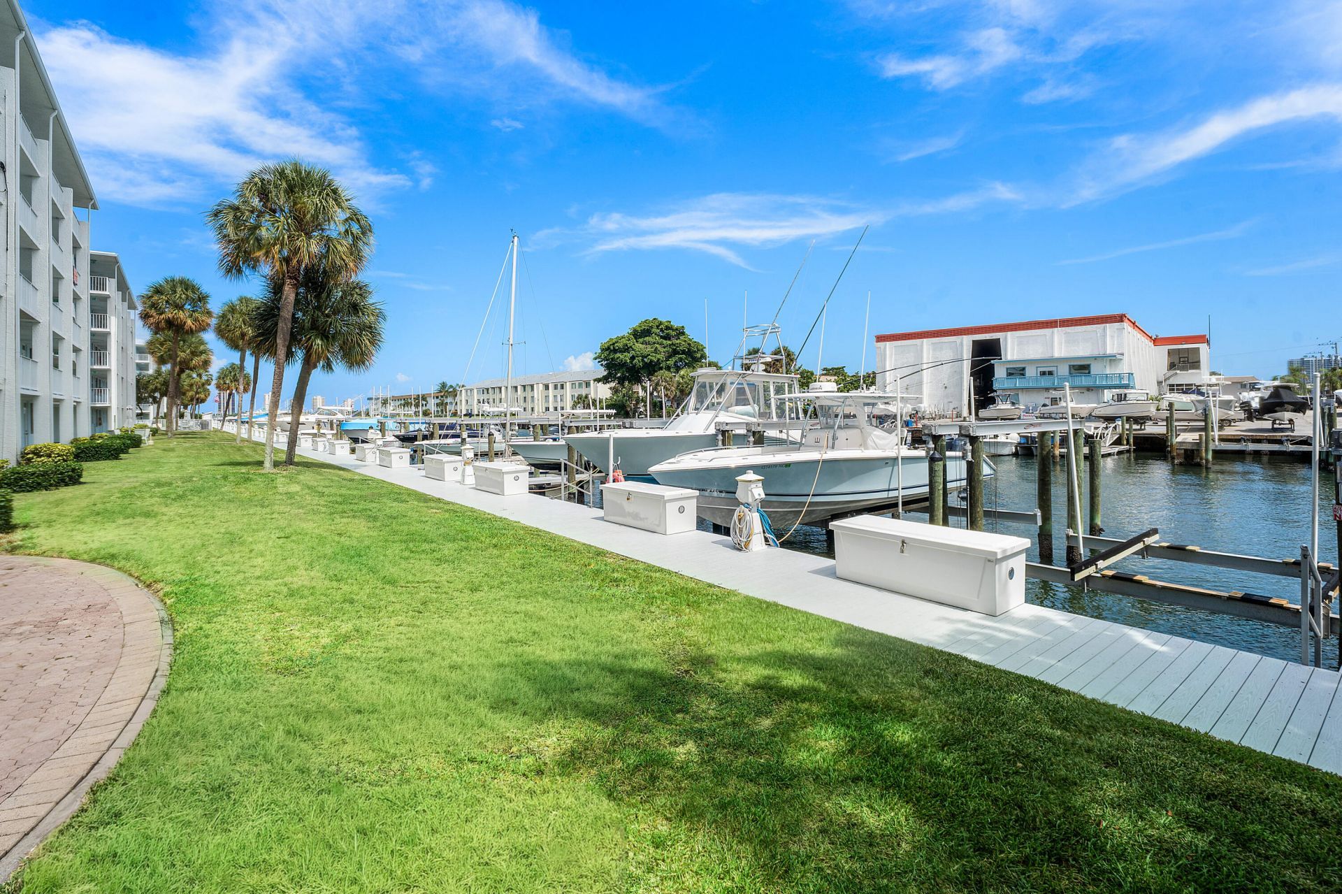 108 Paradise Harbour Boulevard, Unit 107, North Palm Beach, FL 33408 Photo
