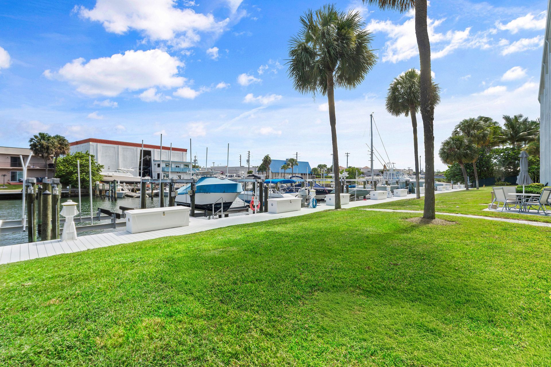 108 Paradise Harbour Boulevard, Unit 107, North Palm Beach, FL 33408 Photo