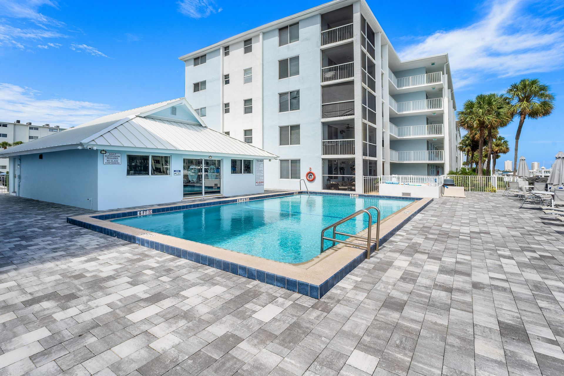 108 Paradise Harbour Boulevard, Unit 107, North Palm Beach, FL 33408 Photo