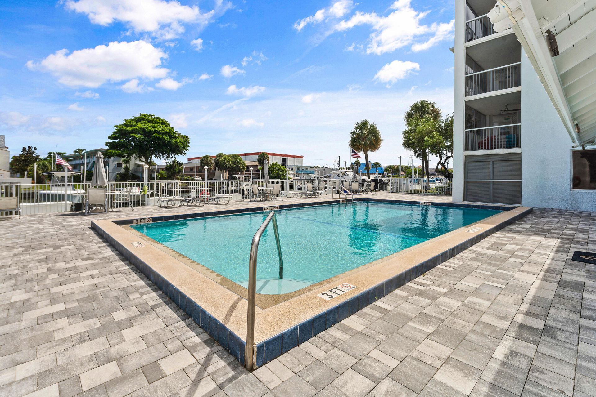108 Paradise Harbour Boulevard, Unit 107, North Palm Beach, FL 33408 Photo