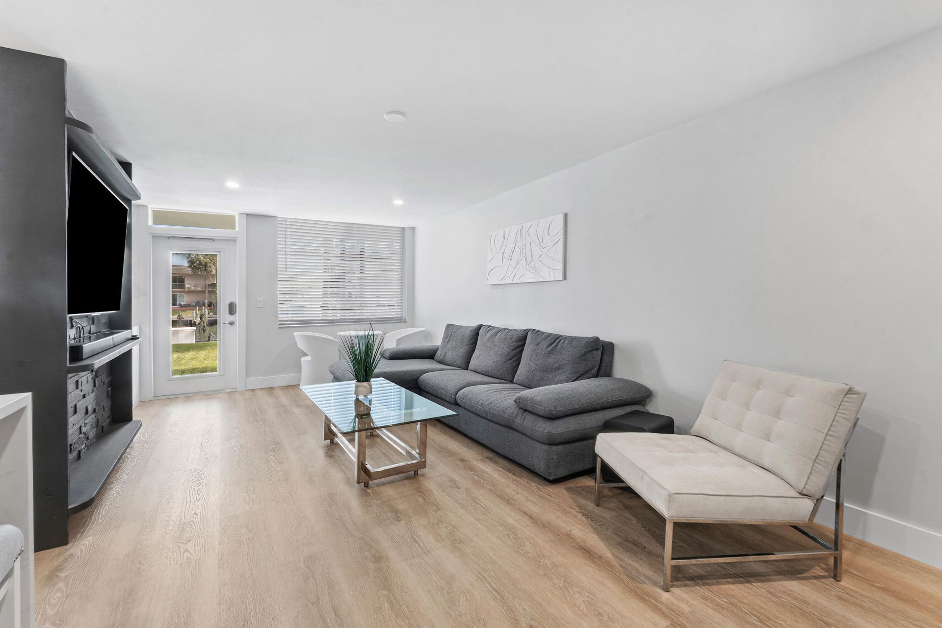 108 Paradise Harbour Boulevard, Unit 107, North Palm Beach, FL 33408 Photo
