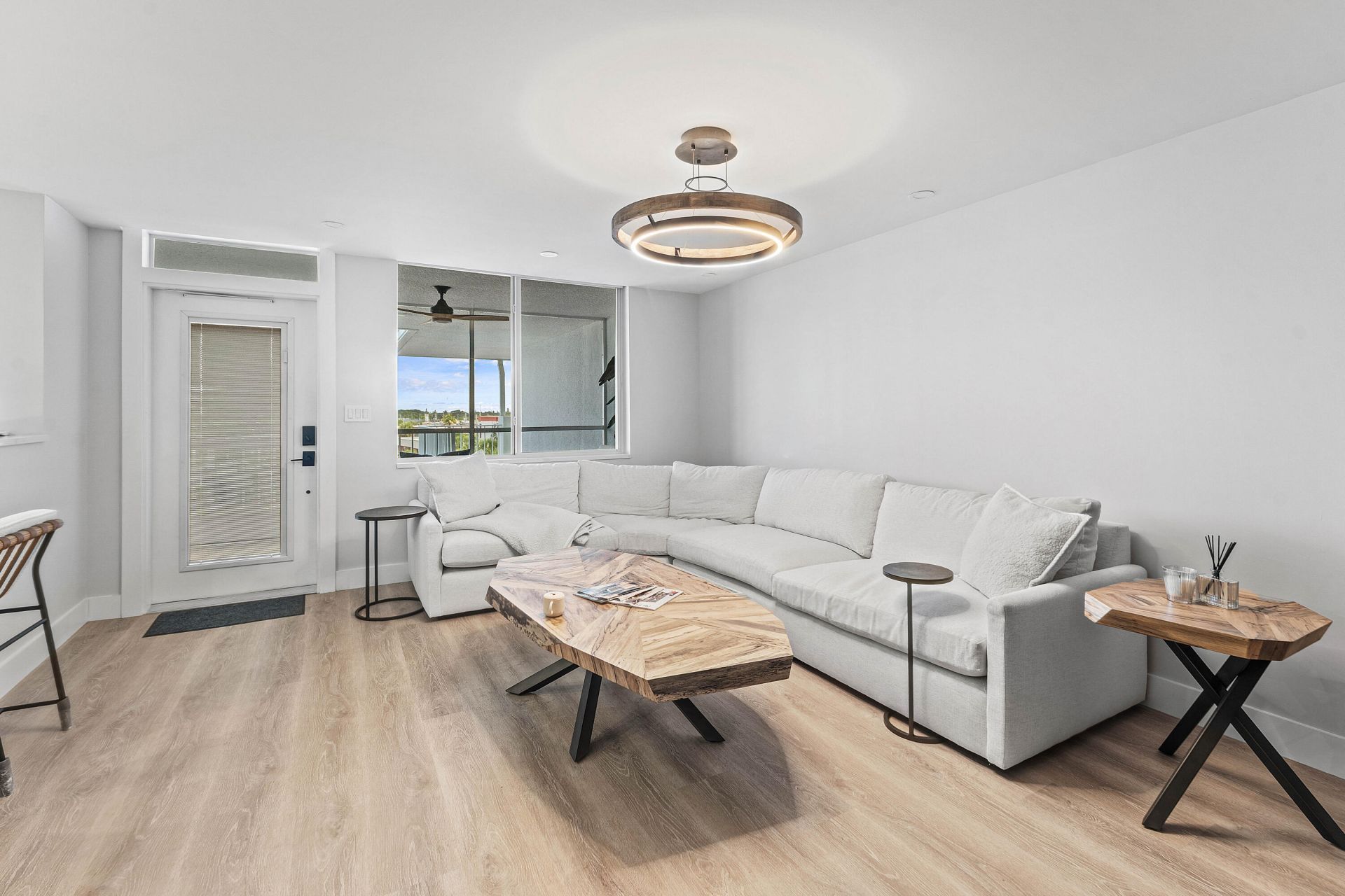 108 Paradise Harbour Boulevard, Unit 502, North Palm Beach, FL 33408 Photo