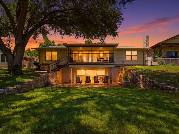 3000 River Oaks DR , Kingsland, TX 78639