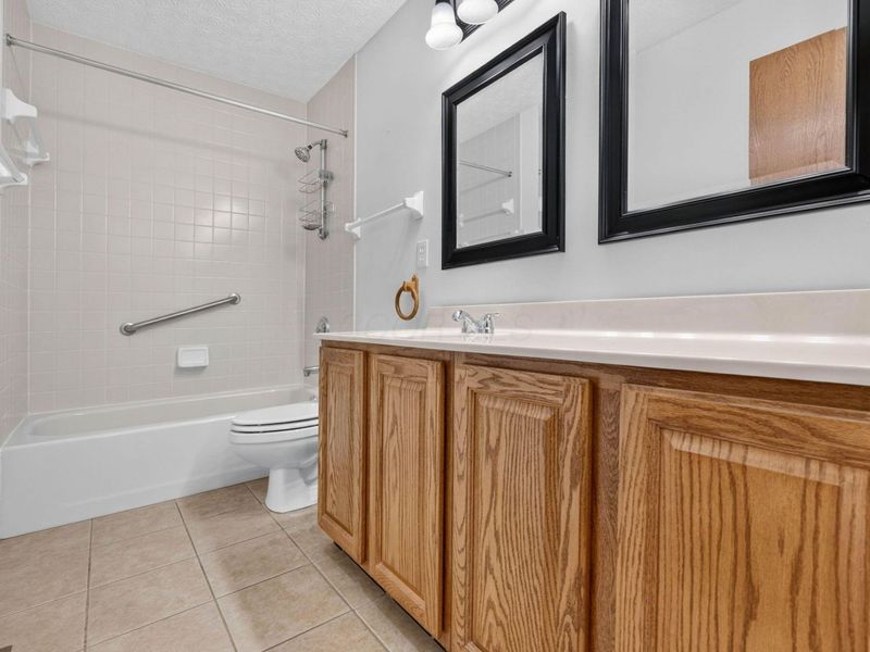 168 Hawthorn Boulevard, Delaware, OH 43015 Photo 17