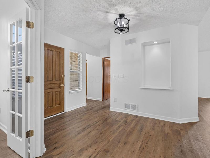 168 Hawthorn Boulevard, Delaware, OH 43015 Photo 8