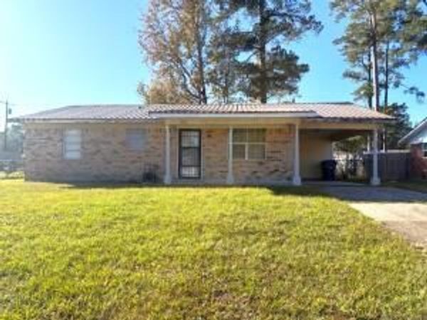 611 Magnolia , New Llano, LA 71461