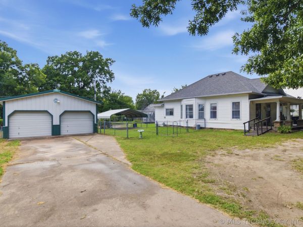 920 N Oklahoma Avenue , Okmulgee, OK 74447