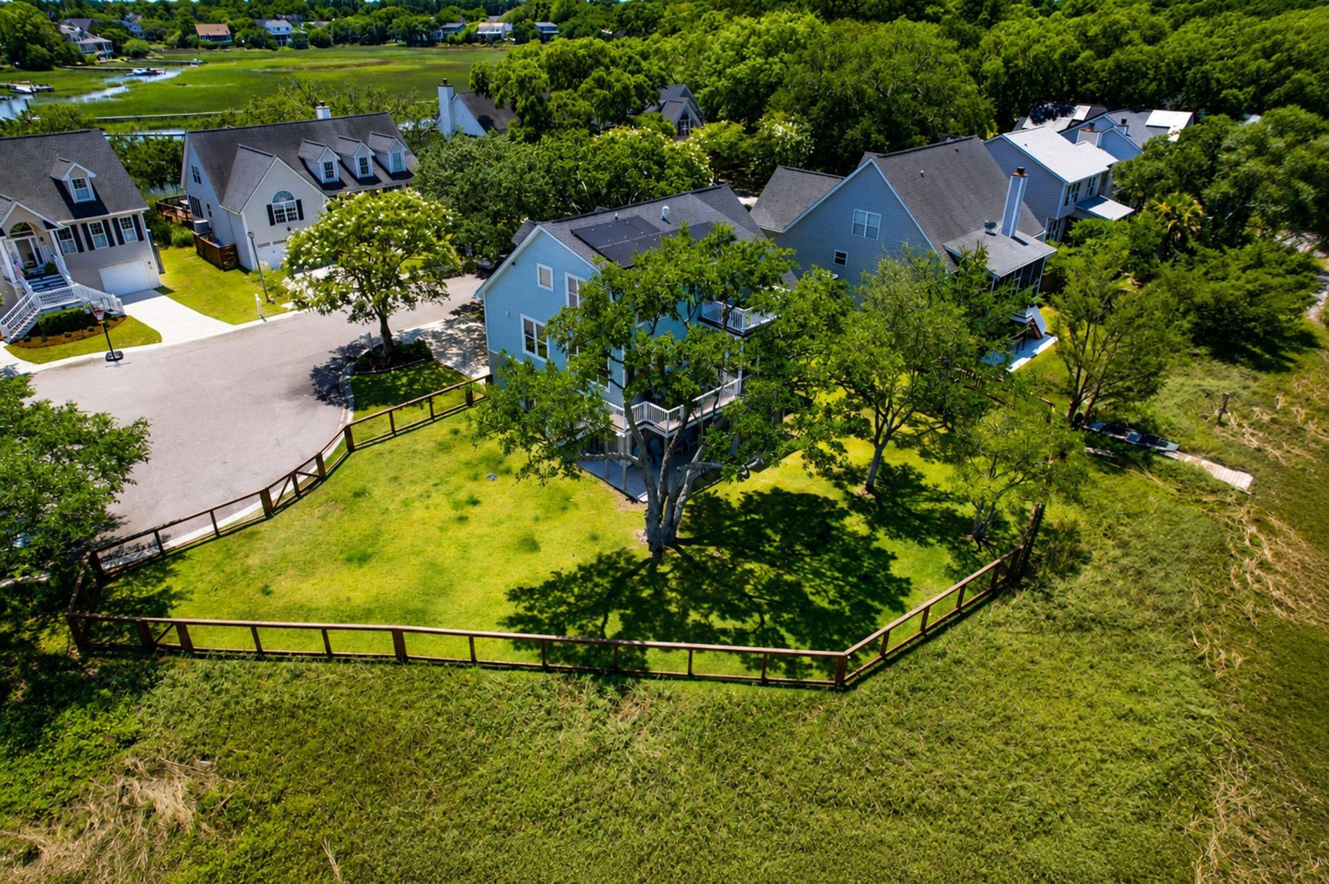 1463 Harborsun Drive Photo 4