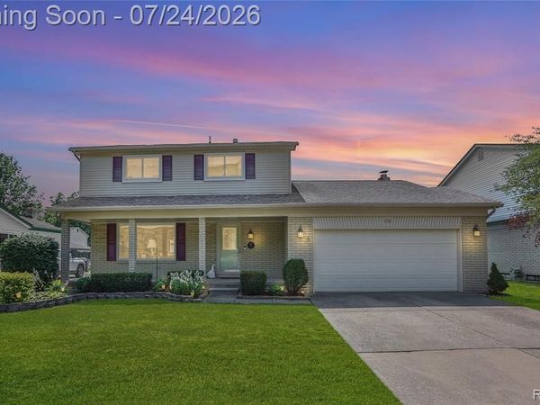 374 Meadowlake Road, CANTON, MI 48188