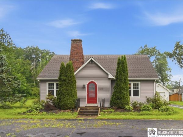 5138 W Lake Road, Dunkirk, NY 14048