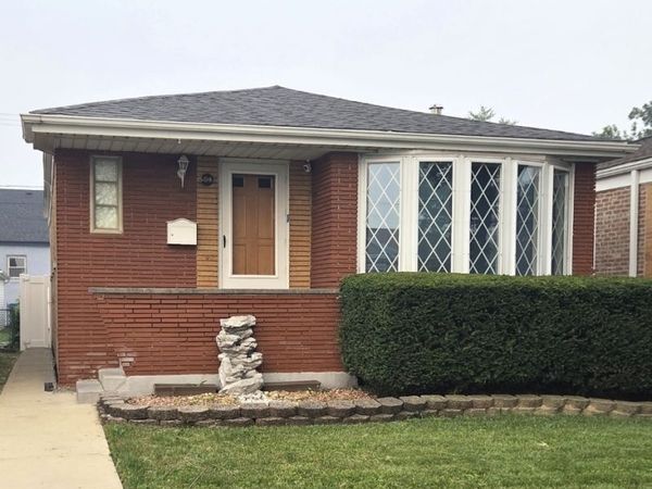 5537 S Massasoit Avenue , Chicago, IL 60638