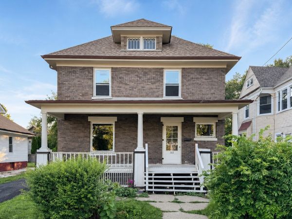 703 S 3rd Street , Rockford, IL 61104