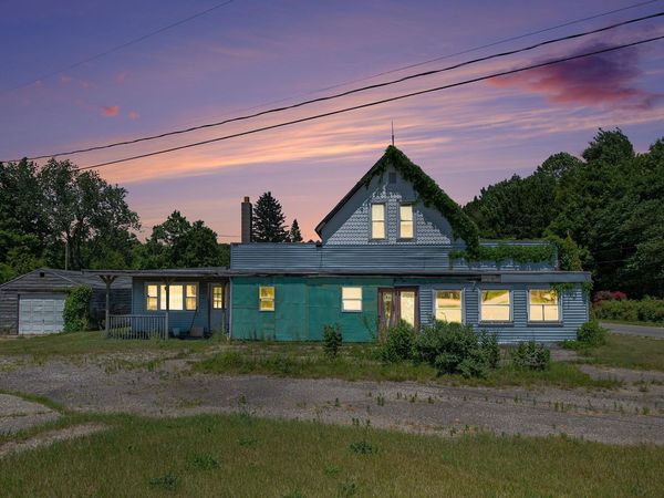 68022 Michigan 43, South Haven, MI 49090