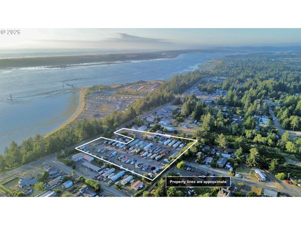 92252 Cape Arago HWY, Coos Bay, OR 97420