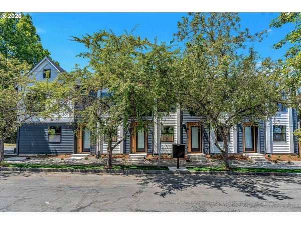 2381 SE 45TH AVE, Portland, OR 97215