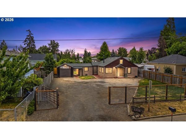 3270 BROWN RD, Salem, OR 97305