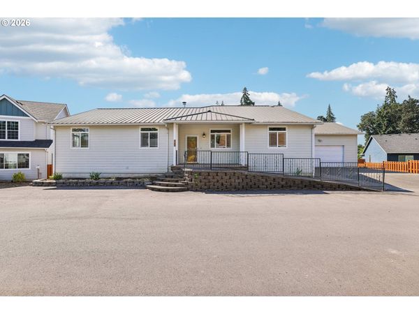 9264 GLORY NE CT, Salem, OR 97305