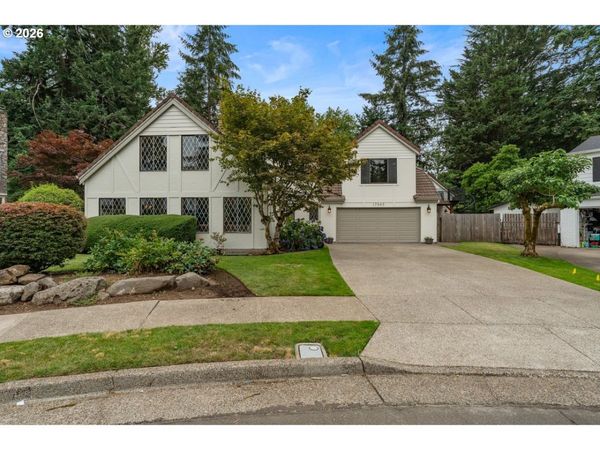 17965 LAKE HAVEN DR, Lake Oswego, OR 97035