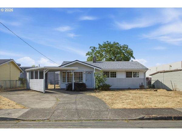2270 HOYT SE ST, Salem, OR 97302