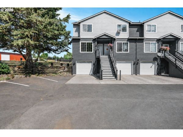 255 N 18TH ST, Unit C1, St. Helens, OR 97051