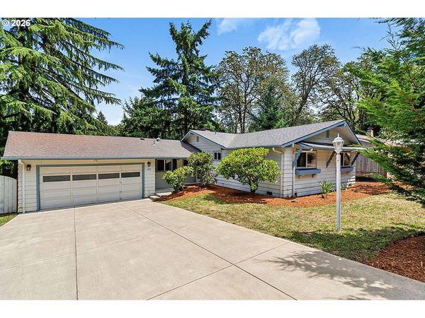 4777 LARKWOOD ST, Eugene, OR 97405