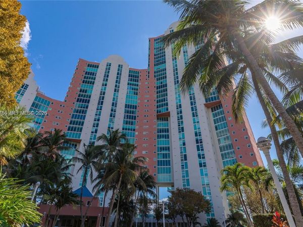 3370 NE 190TH ST, Unit 706, Aventura, FL 33180