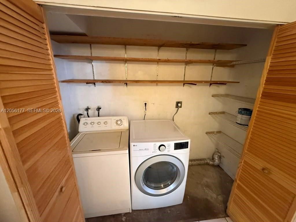 2560 W 53rd St, Unit 502, Hialeah, FL 33016 Photo