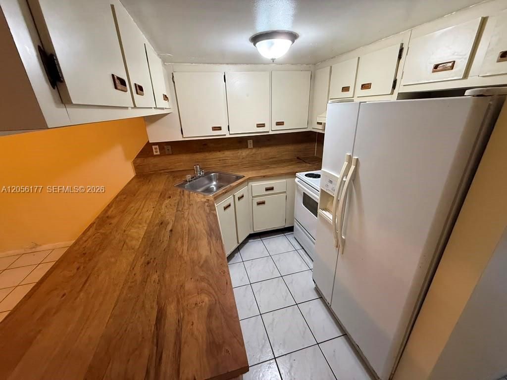 2560 W 53rd St, Unit 502, Hialeah, FL 33016 Photo