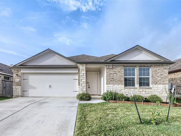 525 Sebring CIR, Hutto, TX 78634