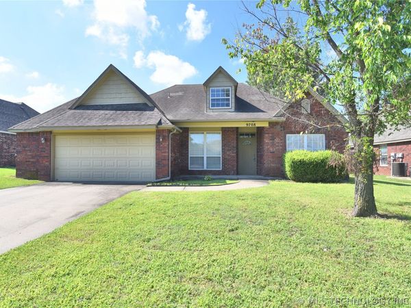 9708 E 111th Street North , Owasso, OK 74055