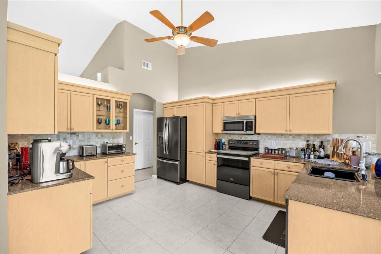 541 SW Dairy Road, Port Saint Lucie, FL 34953 Photo