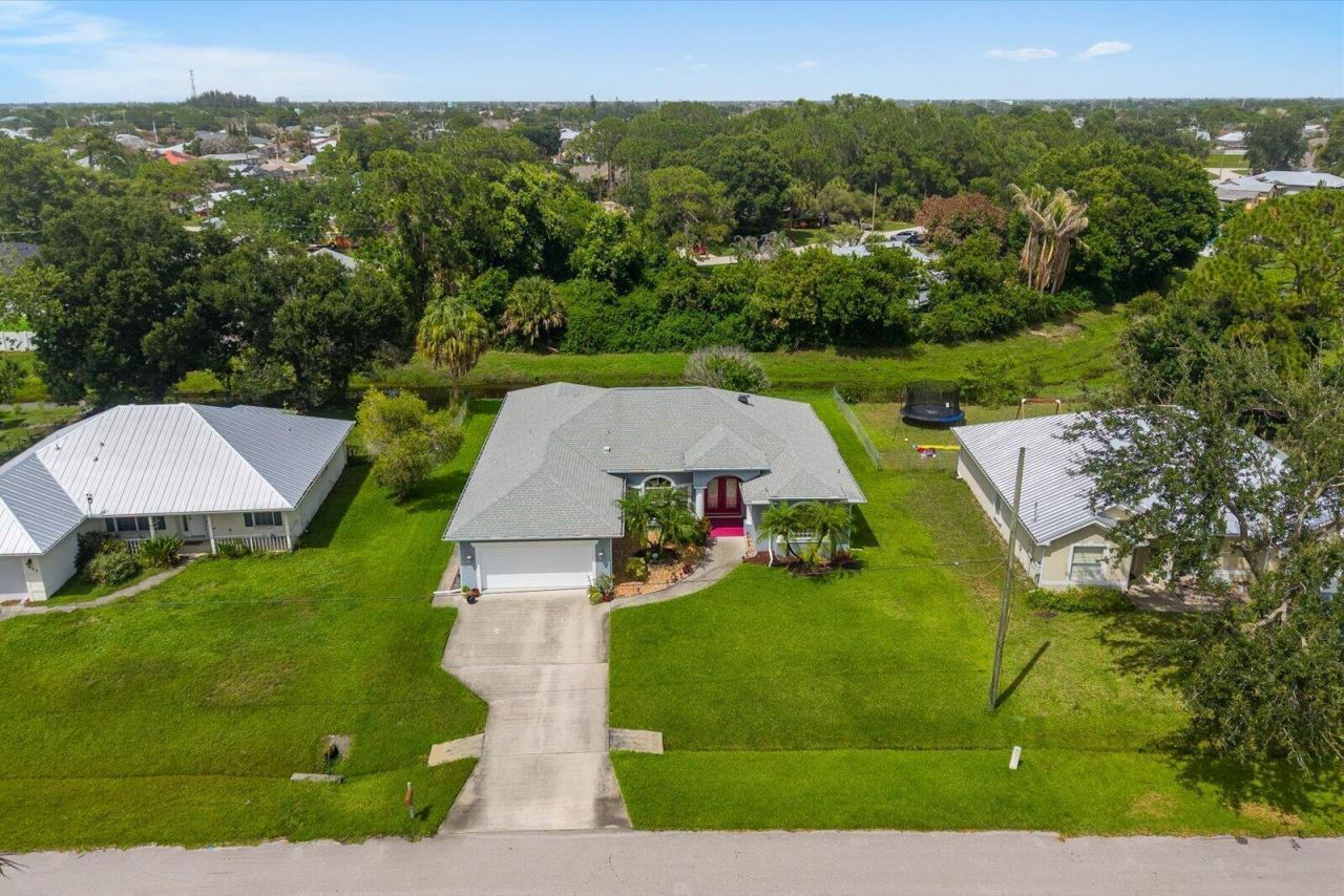 541 SW Dairy Road, Port Saint Lucie, FL 34953 Photo