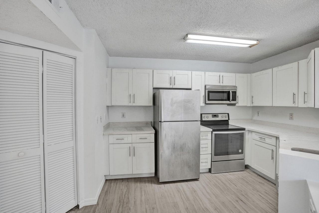 4015 W Mcnab Road, Unit D204, Pompano Beach, FL 33069 Photo