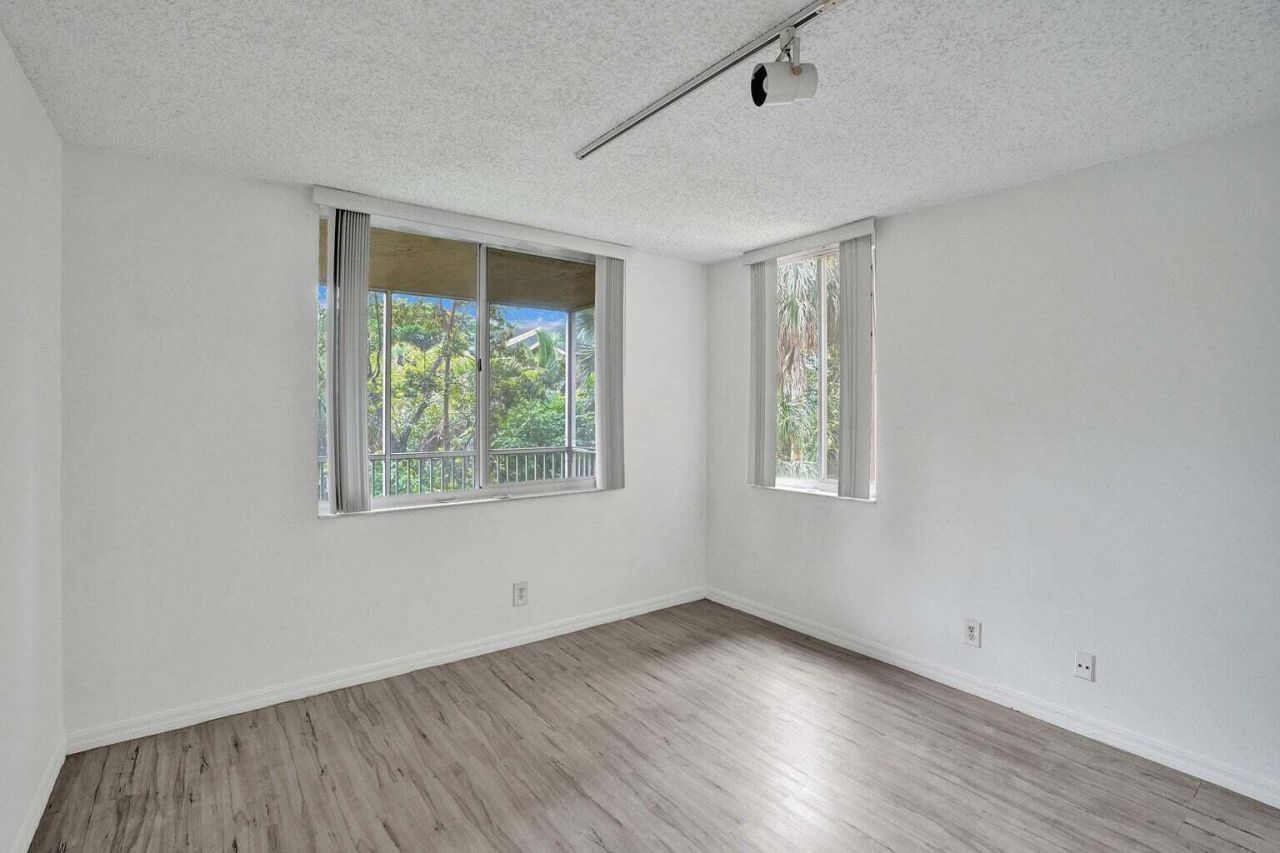 4015 W Mcnab Road, Unit D204, Pompano Beach, FL 33069 Photo