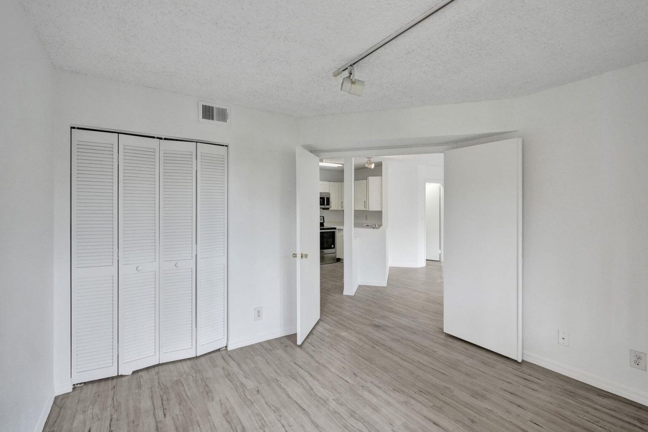 4015 W Mcnab Road, Unit D204, Pompano Beach, FL 33069 Photo