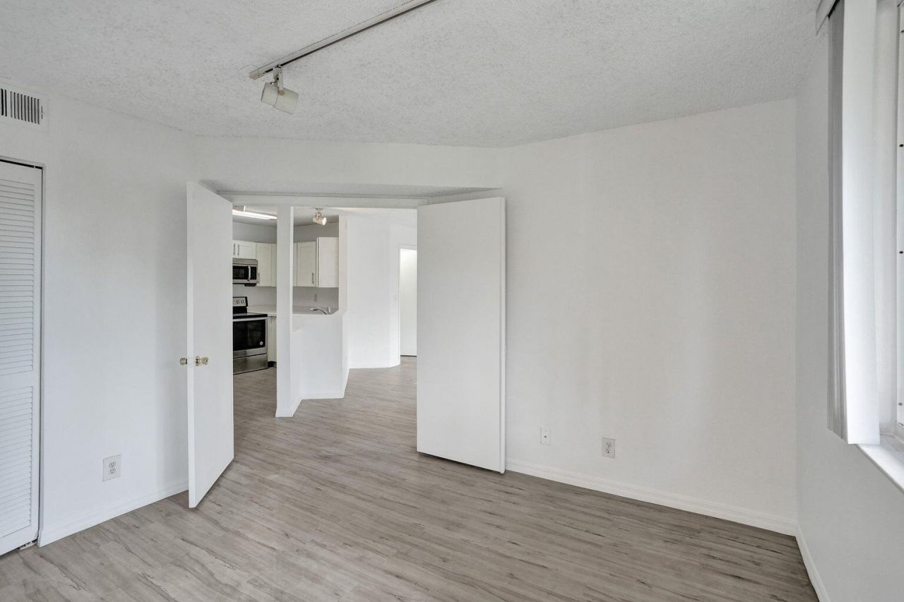 4015 W Mcnab Road, Unit D204, Pompano Beach, FL 33069 Photo