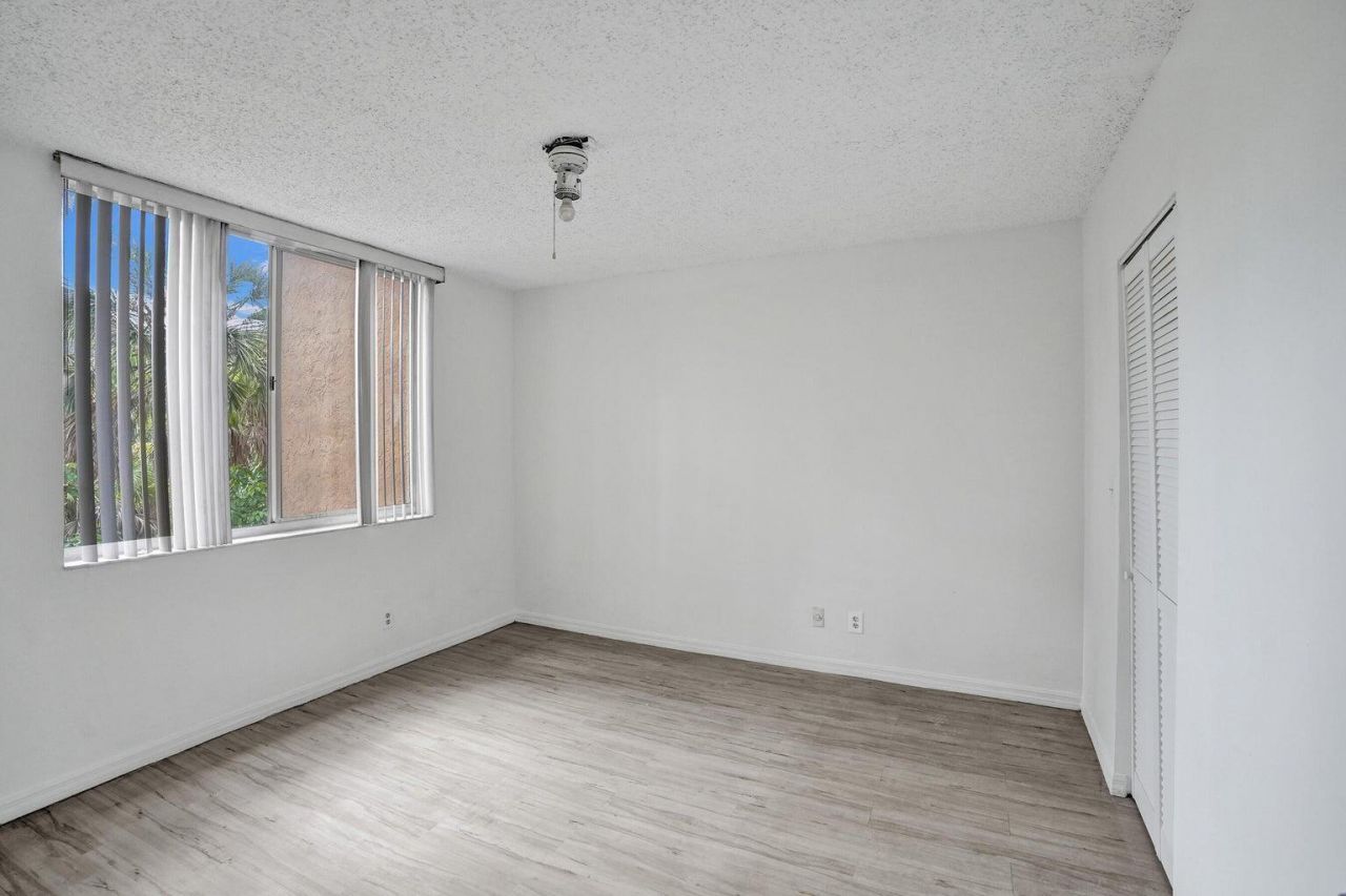 4015 W Mcnab Road, Unit D204, Pompano Beach, FL 33069 Photo