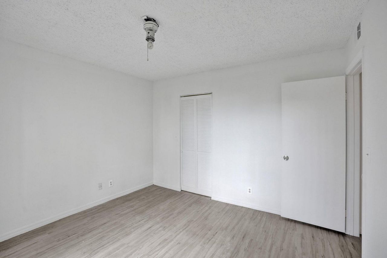 4015 W Mcnab Road, Unit D204, Pompano Beach, FL 33069 Photo