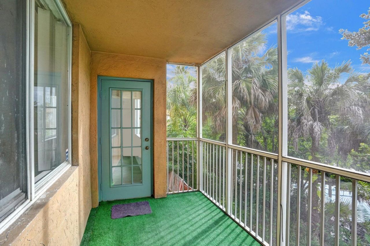 4015 W Mcnab Road, Unit D204, Pompano Beach, FL 33069 Photo