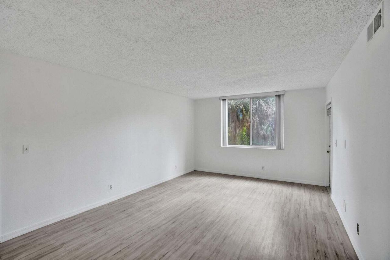 4015 W Mcnab Road, Unit D204, Pompano Beach, FL 33069 Photo