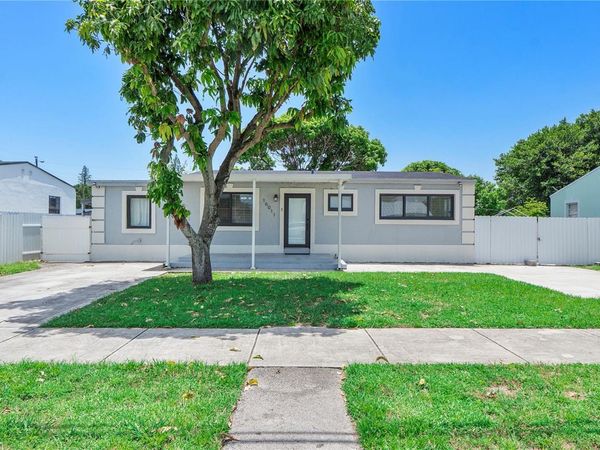 16011 NW 40TH COURT, MIAMI GARDENS, FL 33054