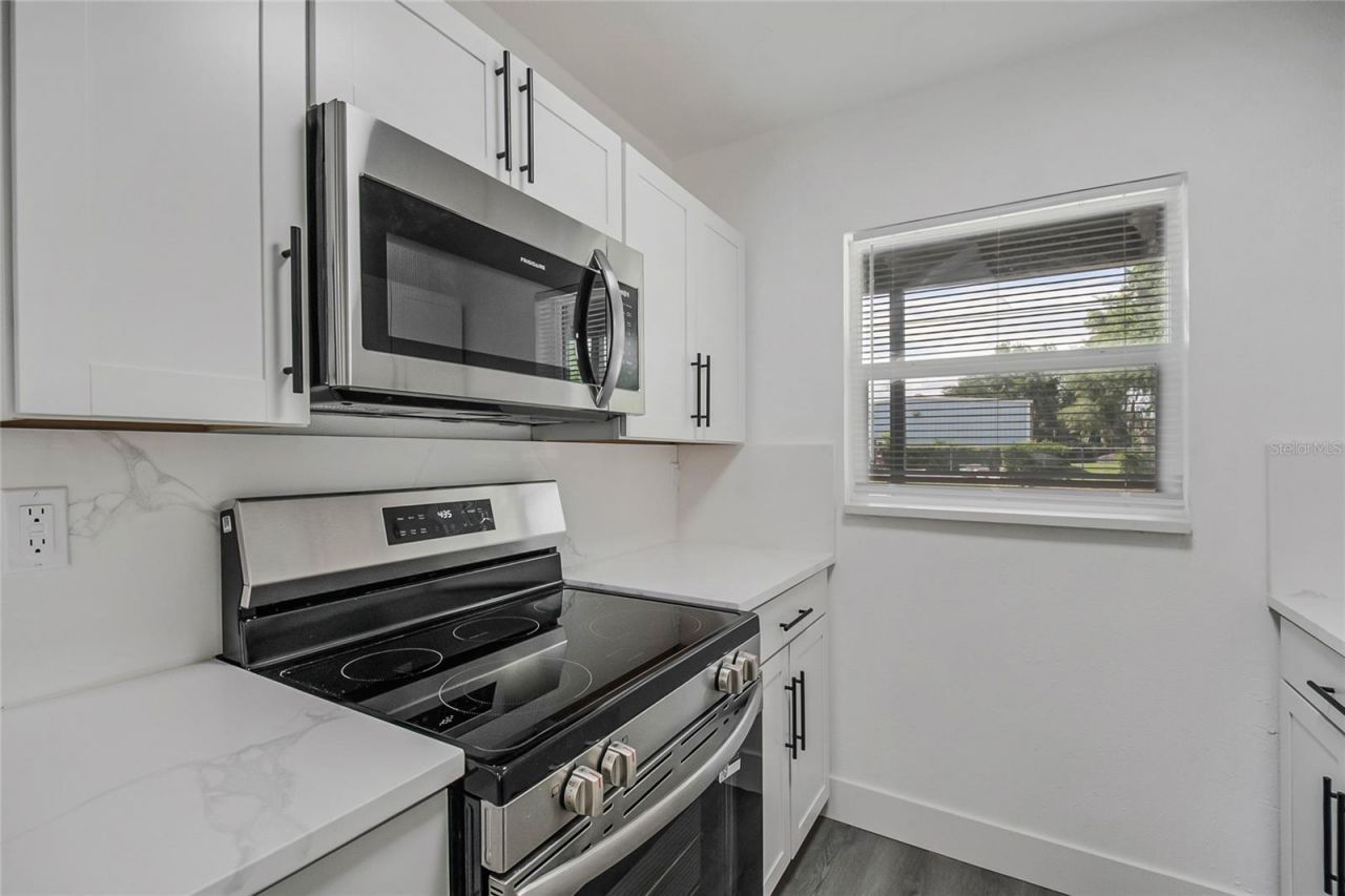 922 Bates Avenue , Eustis, FL 32726 Photo