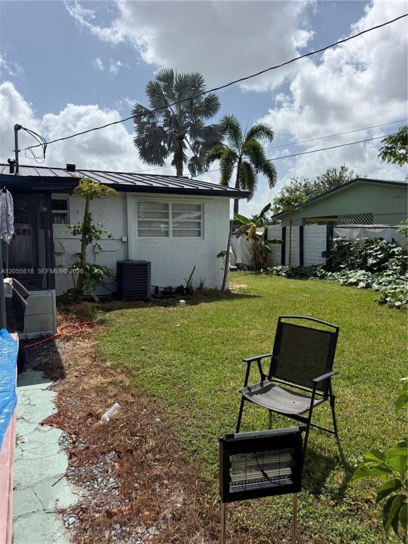 1892 NW 8th Ter, Homestead, FL 33030 Photo