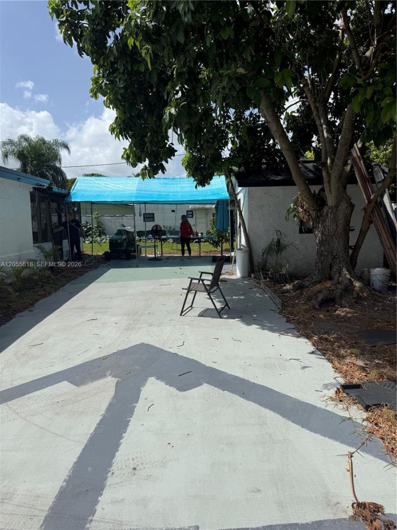 1892 NW 8th Ter, Homestead, FL 33030 Photo