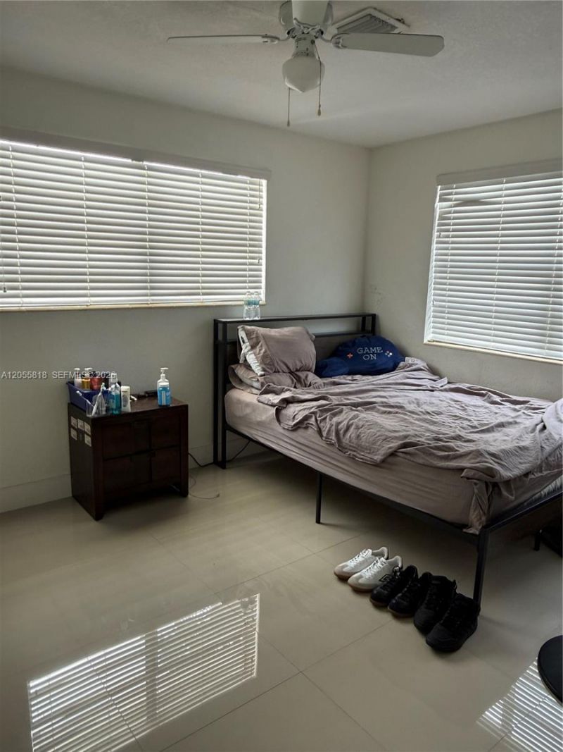 1892 NW 8th Ter, Homestead, FL 33030 Photo